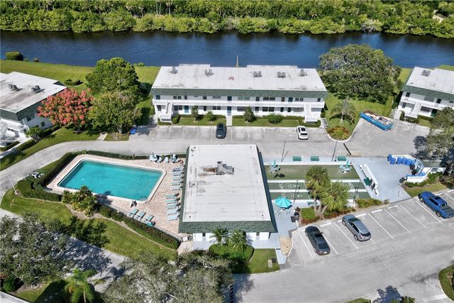 2800 Indian River Boulevard P3, Vero Beach, FL 32960