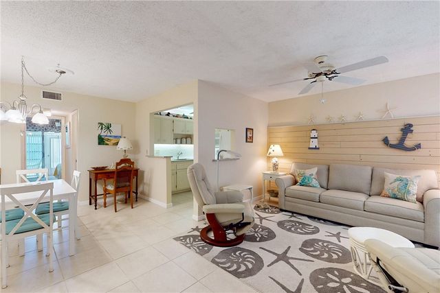 2800 Indian River Boulevard P3, Vero Beach, FL 32960