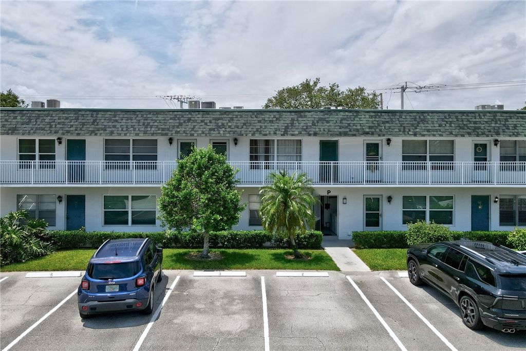 2800 Indian River Boulevard P3, Vero Beach, FL 32960