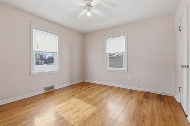 899 Williams Street, Excelsior Springs, MO 64024