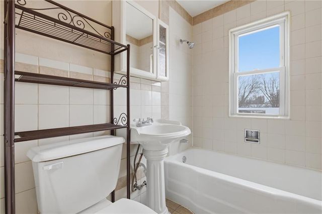 899 Williams Street, Excelsior Springs, MO 64024