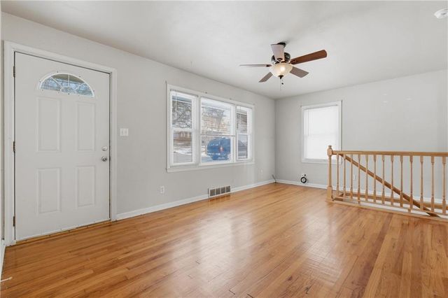 899 Williams Street, Excelsior Springs, MO 64024