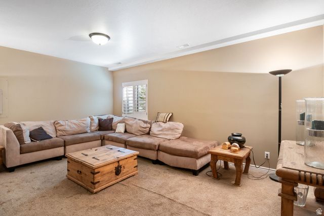 7353 S 700 E, Midvale, UT 84047