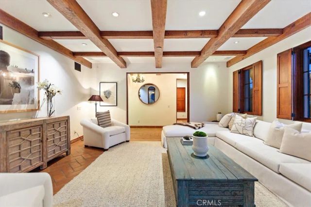 2835 Hermitage Road, Ojai, CA 93023