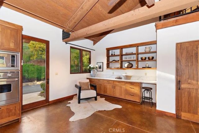 2835 Hermitage Road, Ojai, CA 93023