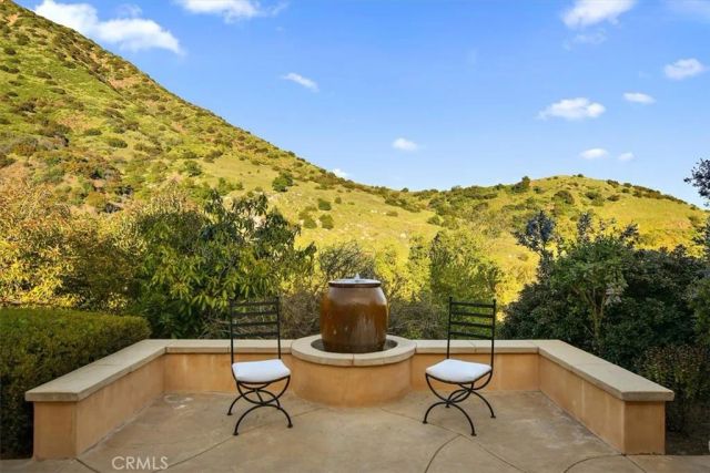2835 Hermitage Road, Ojai, CA 93023