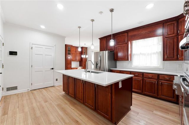 125 River Park Drive, Atlanta, GA 30328