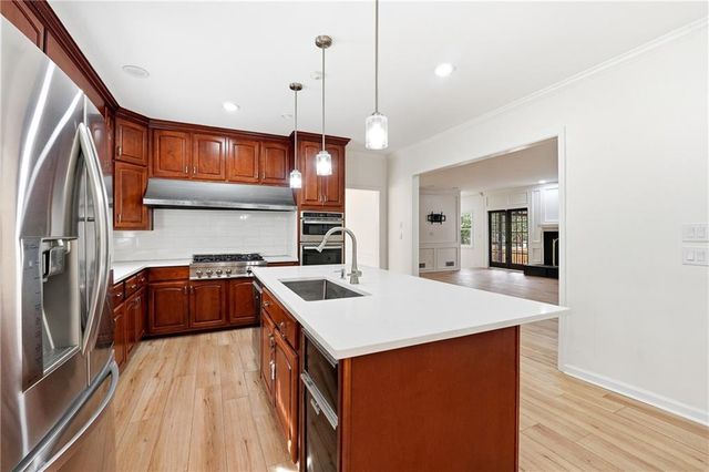 125 River Park Drive, Atlanta, GA 30328