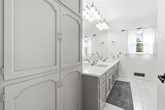 125 River Park Drive, Atlanta, GA 30328