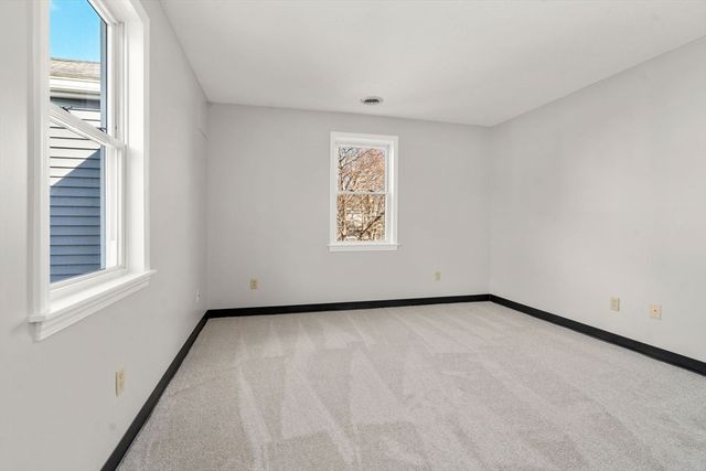 36 Irving St B, Salem, MA 01970