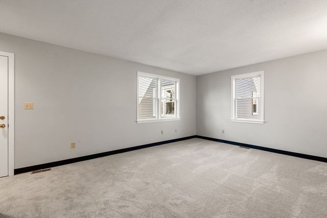 36 Irving St B, Salem, MA 01970