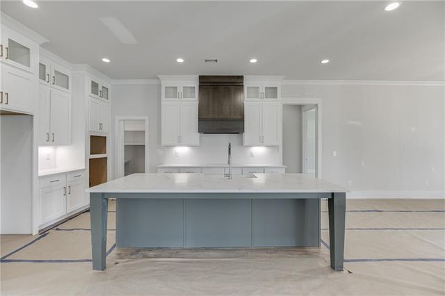 11 Stonehedge Drive, Buford, GA 30518