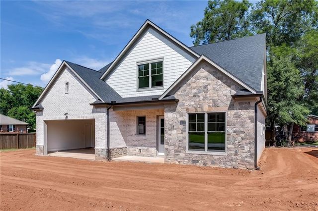 11 Stonehedge Drive, Buford, GA 30518