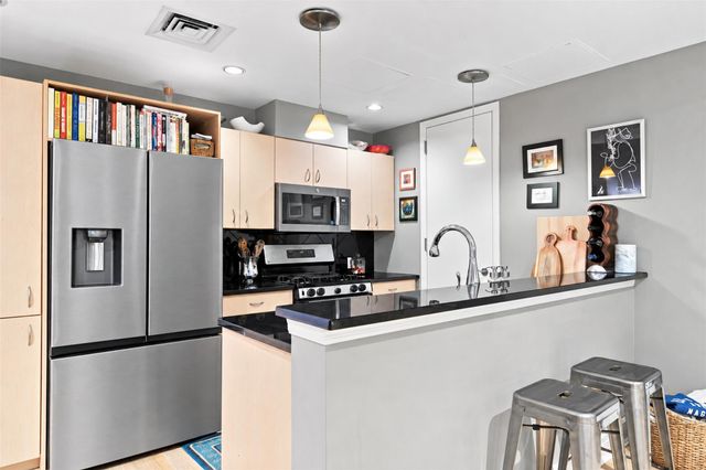 901 W 9th ST 216, Austin, TX 78703