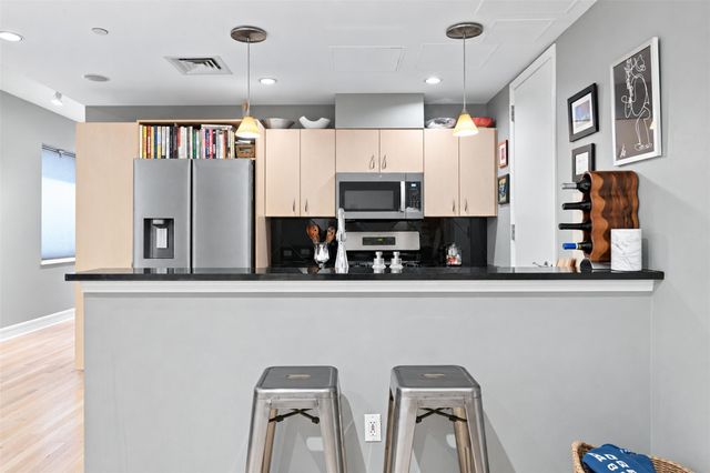 901 W 9th ST 216, Austin, TX 78703