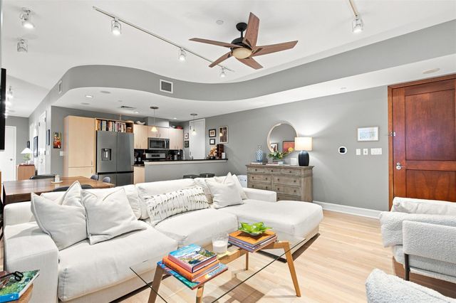 901 W 9th ST 216, Austin, TX 78703