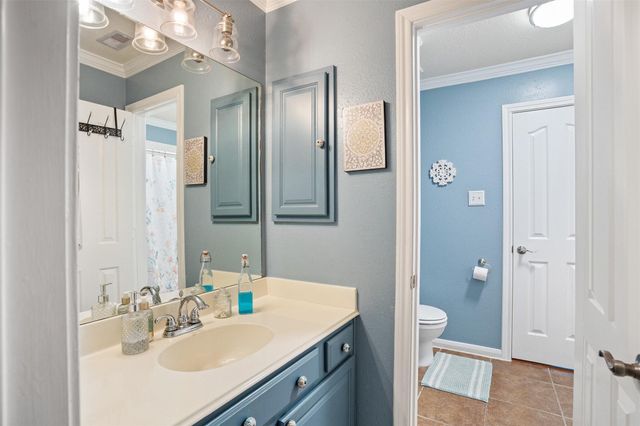 1007 Hyland Lane, League City, TX 77573