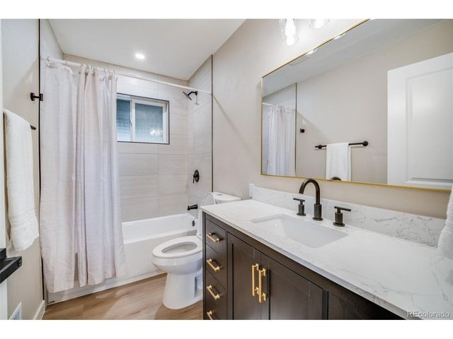 6930 Alan Dr, Denver, CO 80221