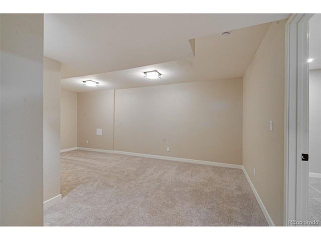 6930 Alan Dr, Denver, CO 80221