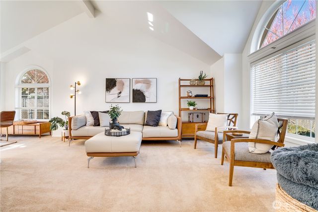 33 Lakewood Oaks Drive SW, Lakewood, WA 98499