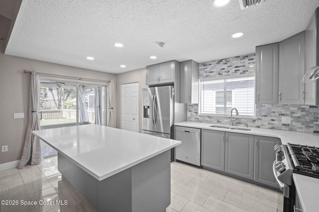 4928 Erin Lane, Melbourne, FL 32940