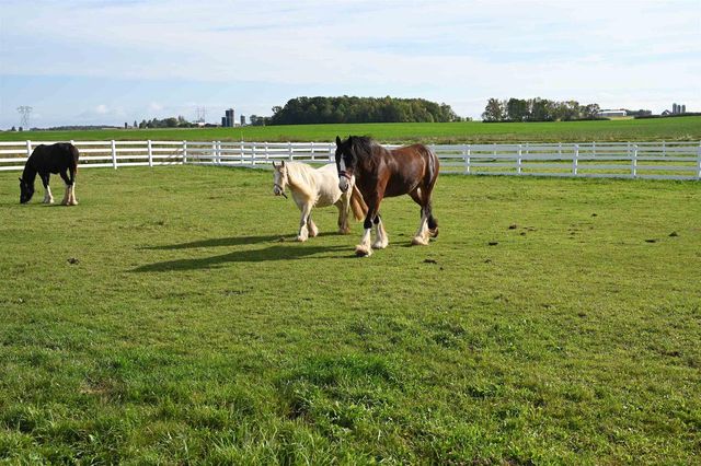 5678 MORRISON ROAD, De Pere, WI 54115