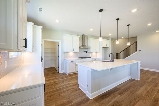 23864 Heatherstone Trail, Columbia Station, OH 44028