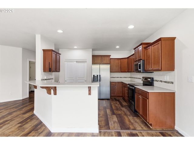 4760 GLACIER MEADOWS Loop, Springfield, OR 97478