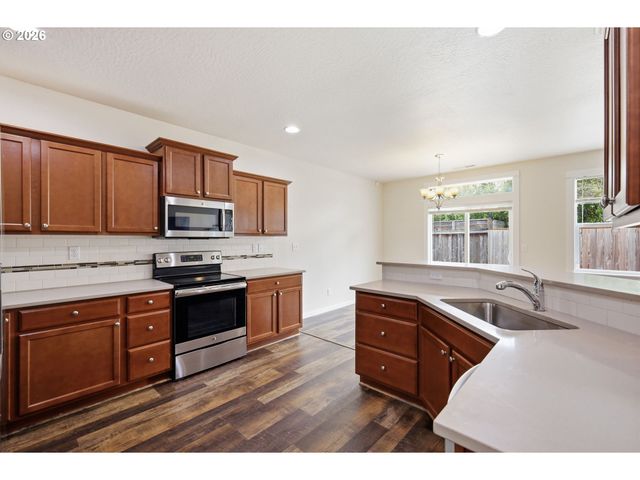 4760 GLACIER MEADOWS Loop, Springfield, OR 97478
