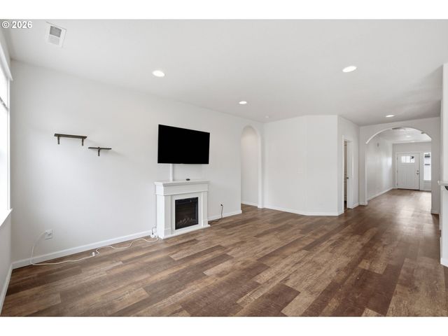 4760 GLACIER MEADOWS Loop, Springfield, OR 97478