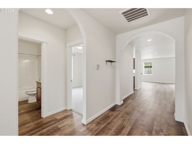 4760 GLACIER MEADOWS Loop, Springfield, OR 97478