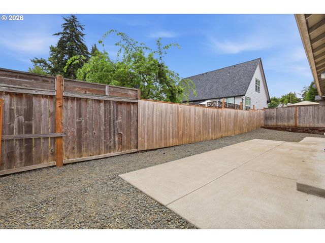 4760 GLACIER MEADOWS Loop, Springfield, OR 97478