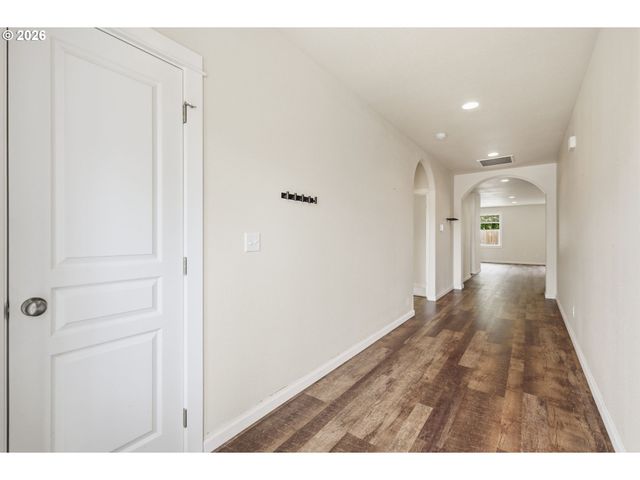 4760 GLACIER MEADOWS Loop, Springfield, OR 97478
