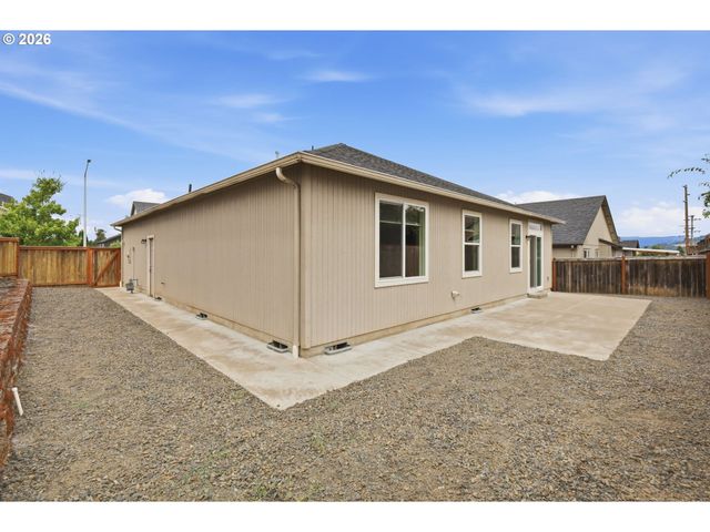 4760 GLACIER MEADOWS Loop, Springfield, OR 97478