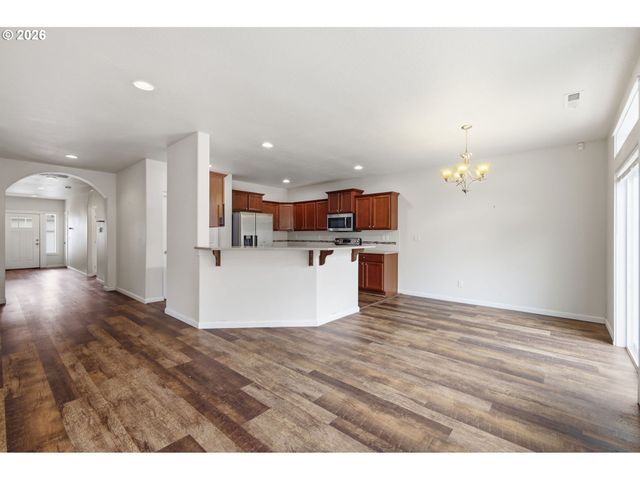 4760 GLACIER MEADOWS Loop, Springfield, OR 97478