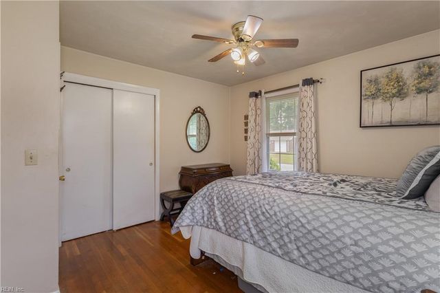 1116 Lakeview DR, Portsmouth, VA 23701