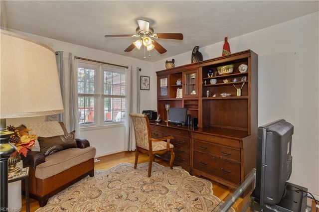 1116 Lakeview DR, Portsmouth, VA 23701
