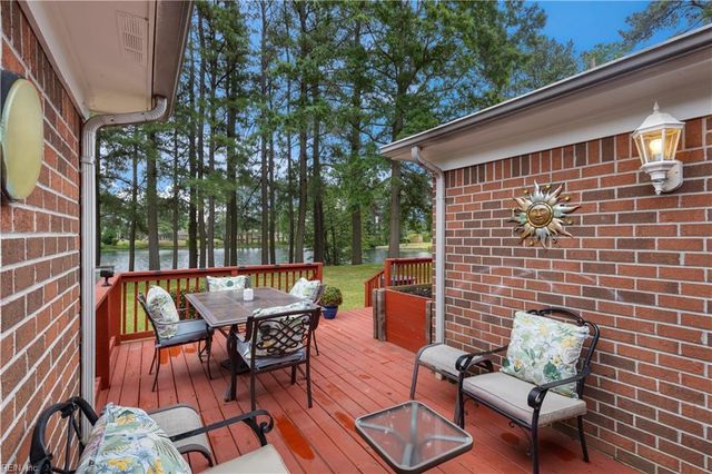 1116 Lakeview DR, Portsmouth, VA 23701