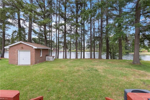1116 Lakeview DR, Portsmouth, VA 23701