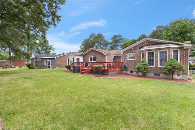1116 Lakeview DR, Portsmouth, VA 23701