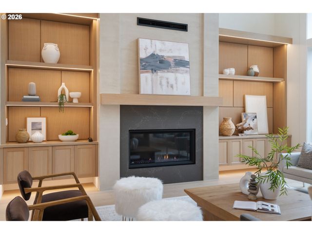 9193 Sw MORRISON St, Portland, OR 97225