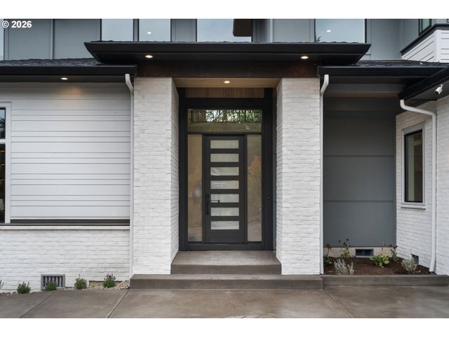 9193 Sw MORRISON St, Portland, OR 97225