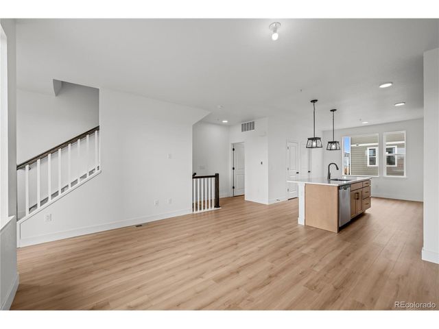 2736 W 68th Ave, Denver, CO 80221