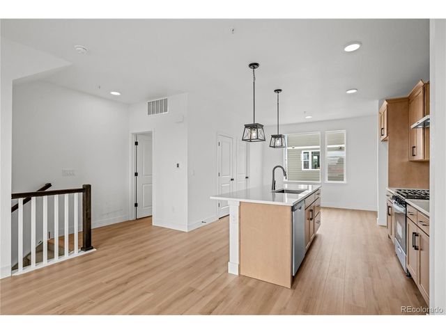 2736 W 68th Ave, Denver, CO 80221