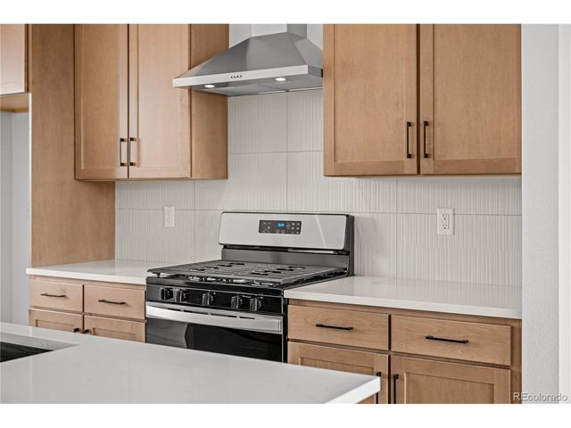 2736 W 68th Ave, Denver, CO 80221