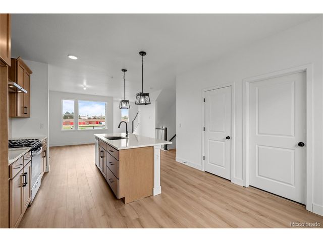 2736 W 68th Ave, Denver, CO 80221