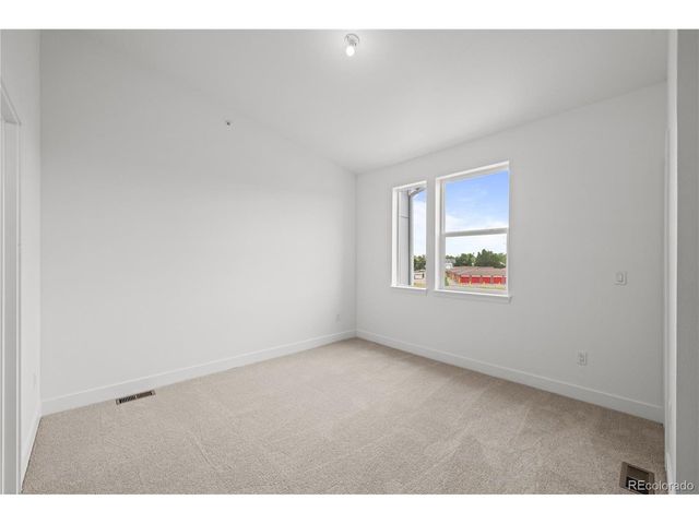 2736 W 68th Ave, Denver, CO 80221