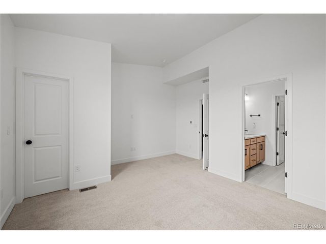 2736 W 68th Ave, Denver, CO 80221