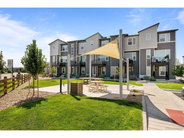 2736 W 68th Ave, Denver, CO 80221