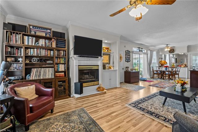 1812 Kensal Green DR, Virginia Beach, VA 23456